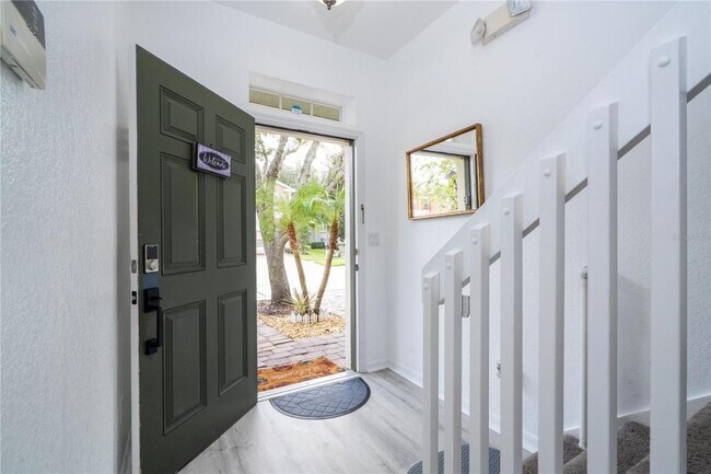 Building Photo - 2433 Caravelle Cir