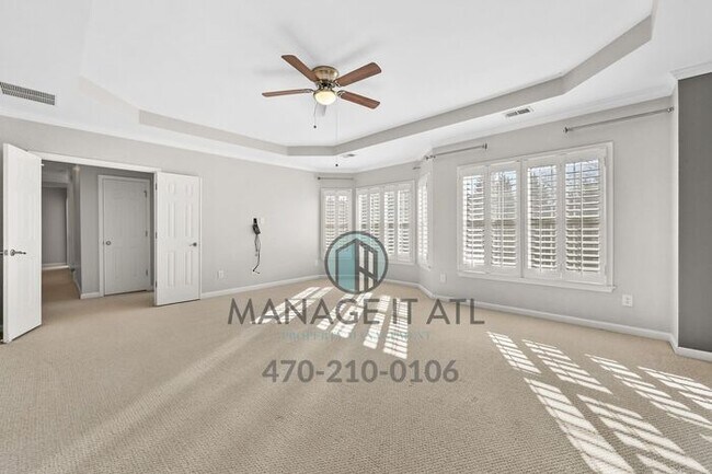 Building Photo - Fabulous 5-bedroom house with modern ameni...