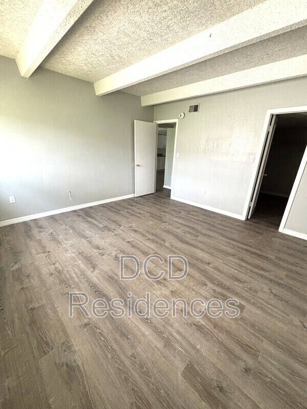 Building Photo - 5521 Forest Haven Cir