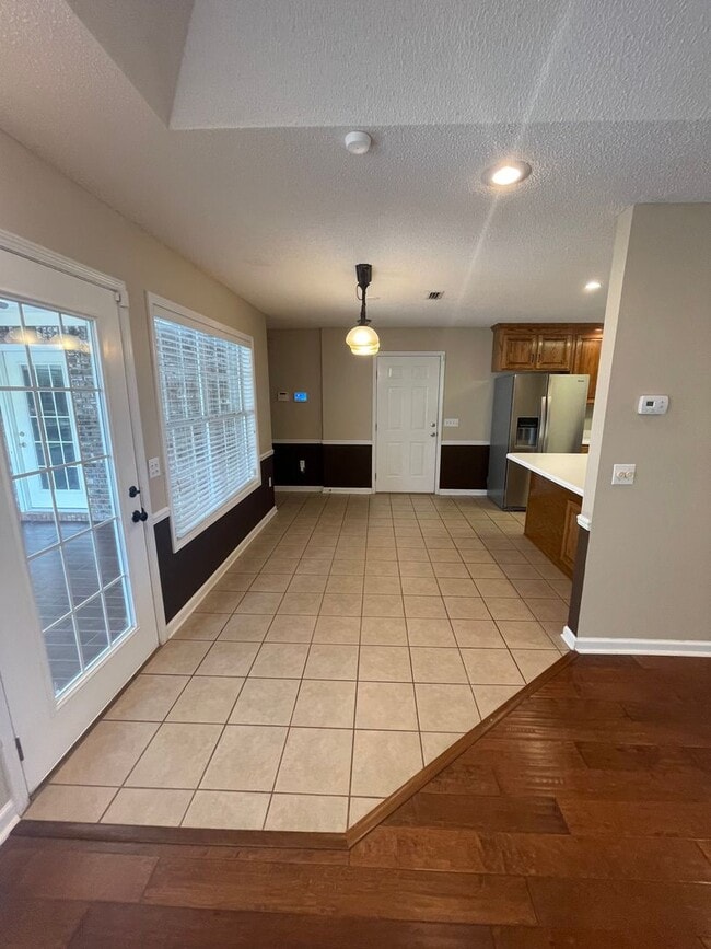 Building Photo - Available January!