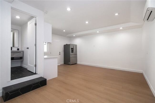 Building Photo - 22539 Dolorosa St