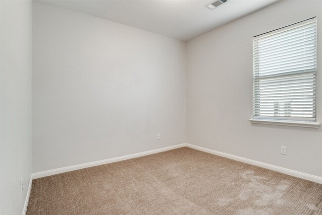 Building Photo - 1608 Kim Loan Dr