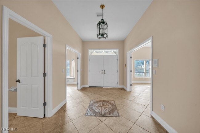 Building Photo - 2015 SE 12th St