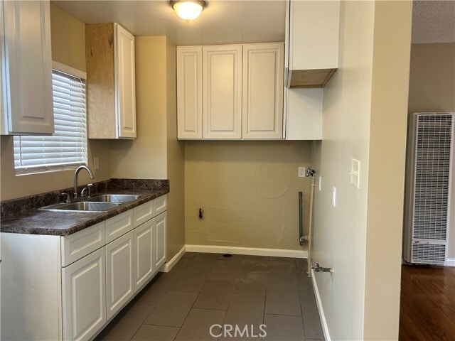 Building Photo - 14720 Budlong Ave