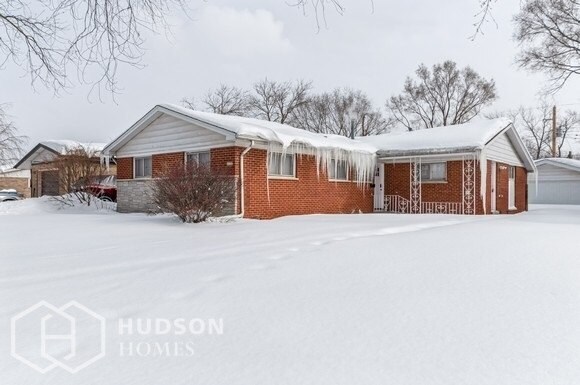 Primary Photo - 15237 Ridgeway Ave