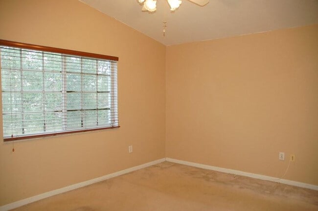 Building Photo - 18713 SW 26th St