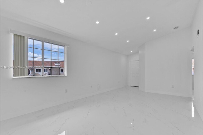 Building Photo - 13125 SW 64th Terrace