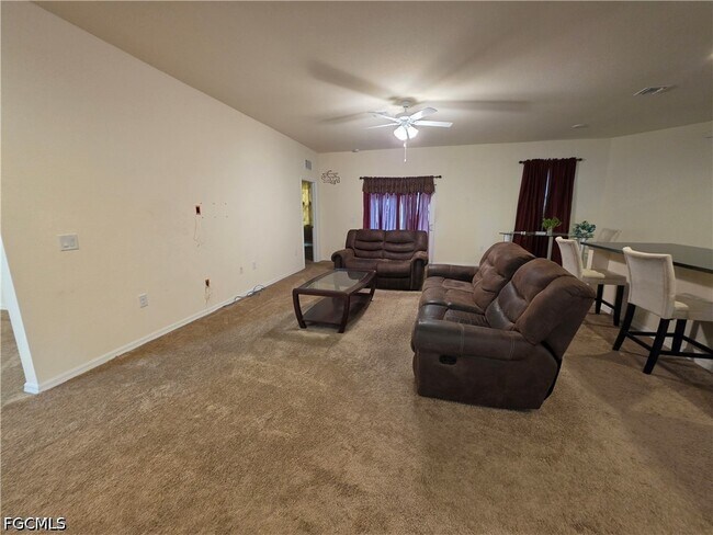 Building Photo - 6004 Pecan Cir