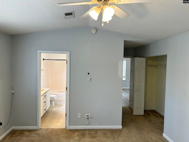 Building Photo - 415 Dahoon Dr