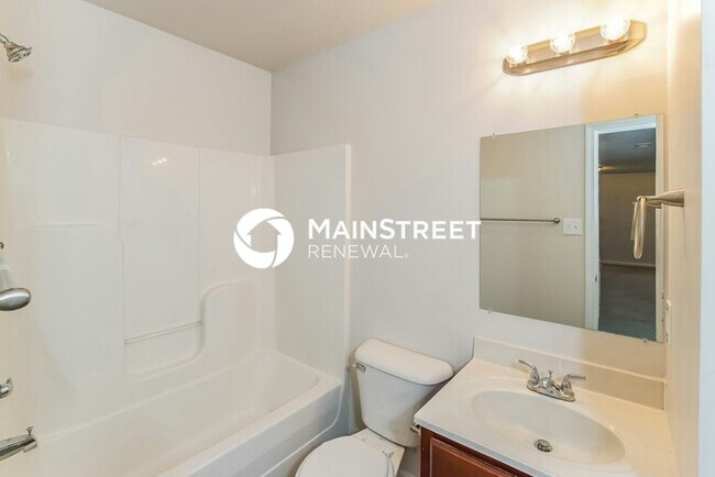 Building Photo - 4 Bedroom Pet-Friendly Home in POWELL, TN with Main Street Renewal