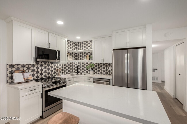 Building Photo - 1132 N 74th St