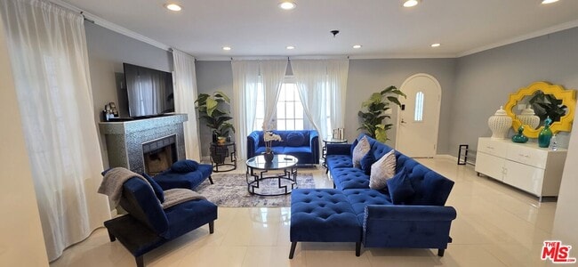 Building Photo - 139 Rexford Dr