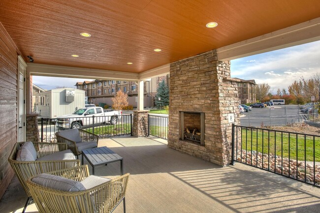 Building Photo - 3-Bedroom Centerra Condo