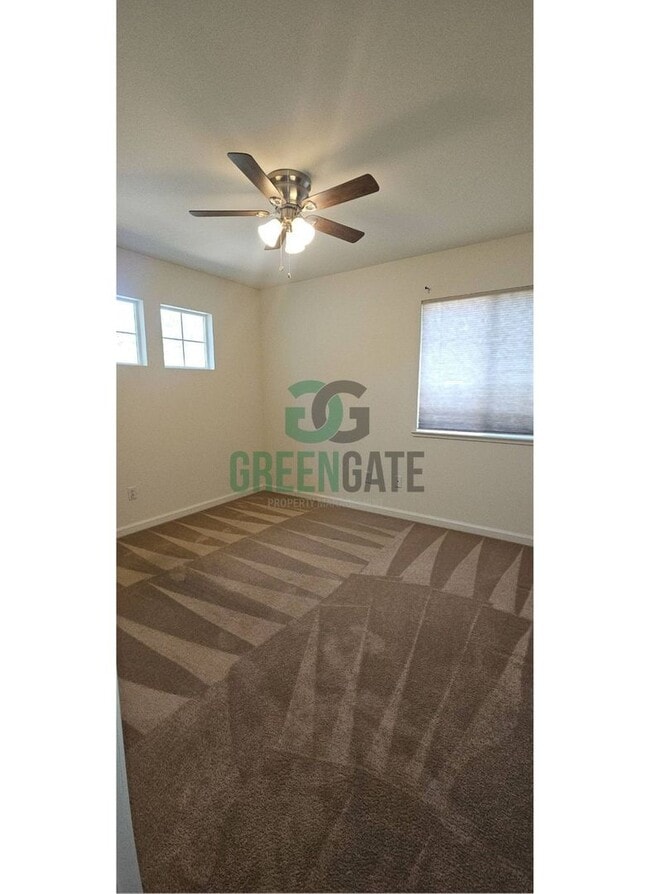 Building Photo - Beautiful 4 Bedroom, 3 Bathroom Home in Tr...