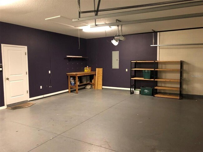 Building Photo - 925 Saza Run