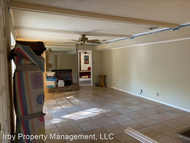 Building Photo - 4 br, 3 bath House - 730 Oak Hill Ct