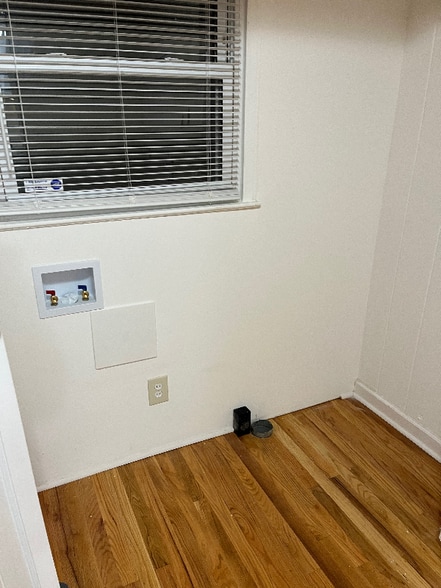 Building Photo - 4217 Colebrook Rd