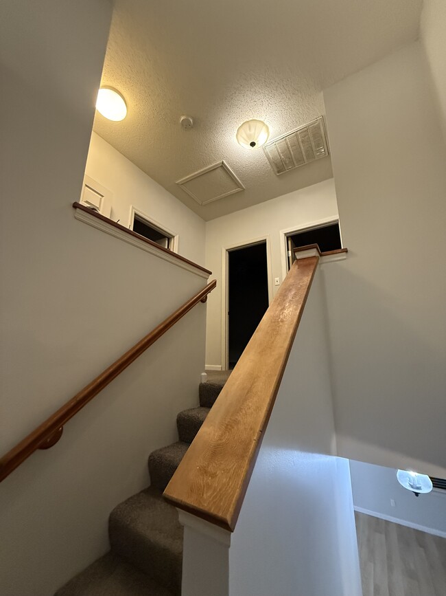 Staircase to 2nd floor - 3208 Rue Royale St