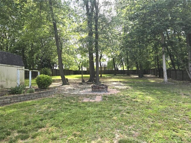 Building Photo - 175 Briar Haven Ct