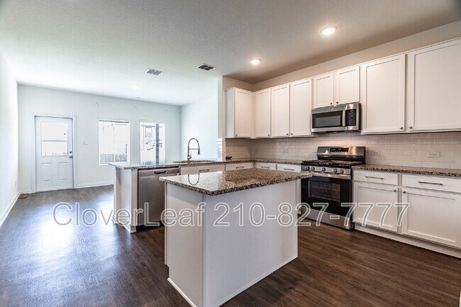 Building Photo - 6618 Cibolo Springs