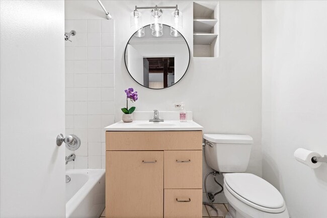 Building Photo - 2510 N Wayne Ave