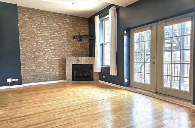 Building Photo - 1411 W Ohio St