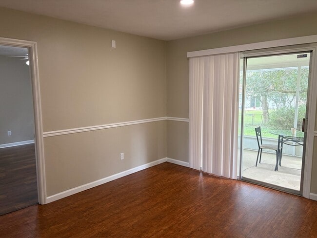 Building Photo - 4201 Woodhill Ct