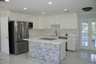 Building Photo - 3954 Coconut Cir N
