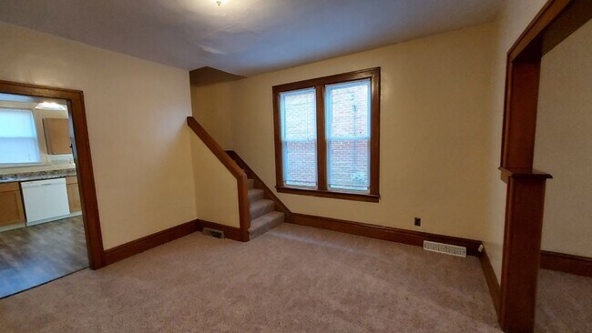 Building Photo - 98 W 8th Ave