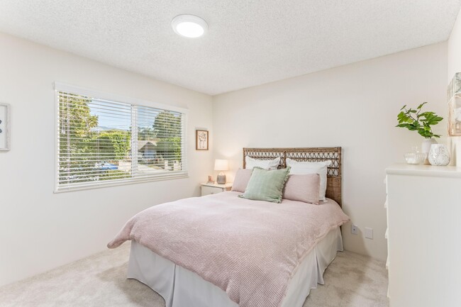 Building Photo - 7111 Madera Dr
