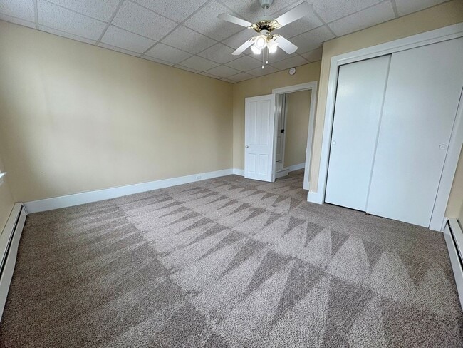 Building Photo - 3 Bedroom 1.5 Bathroom in Elizabethtown!