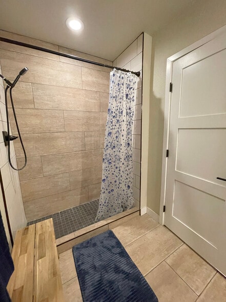 Building Photo - 620 Lacy Ln