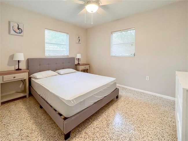 Building Photo - 1649 Livingstone St