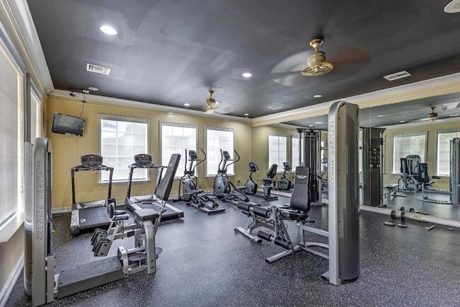 Building Photo - 15105 Michelangelo Blvd