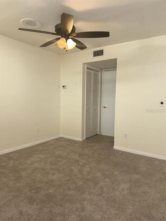 Building Photo - 15206 W Pond Woods Dr