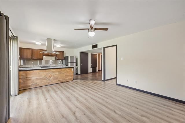 Building Photo - 729 Via Altos