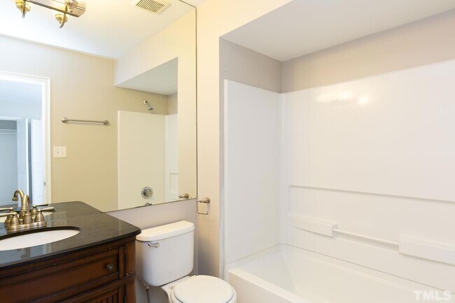 Building Photo - 213 N Boylan Avenue Unit A