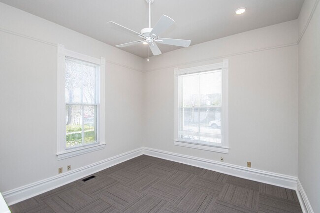 Building Photo - 2 Bed 1 Bath in Downtown Little Rock, AR