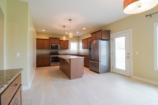 Building Photo - 13558 Paperbark Trail