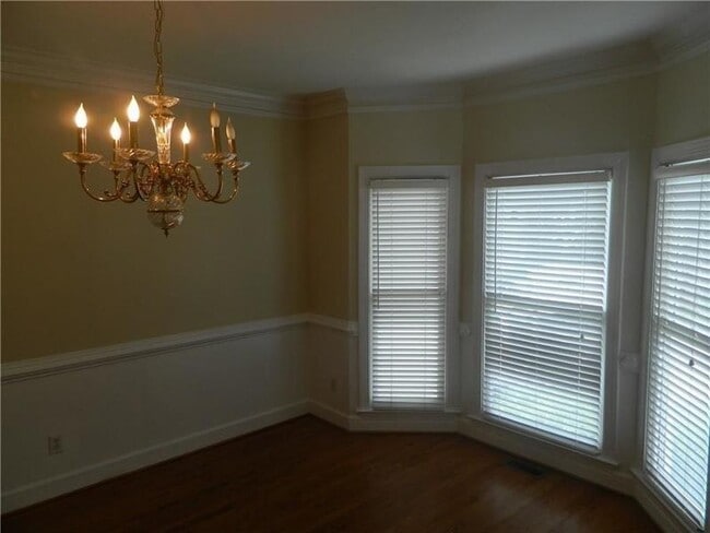 Building Photo - 4780 Summerset Ln