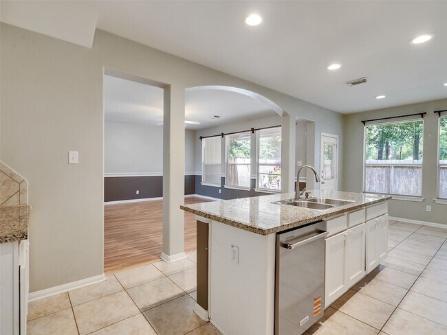 Building Photo - 94 Cornflower Dr