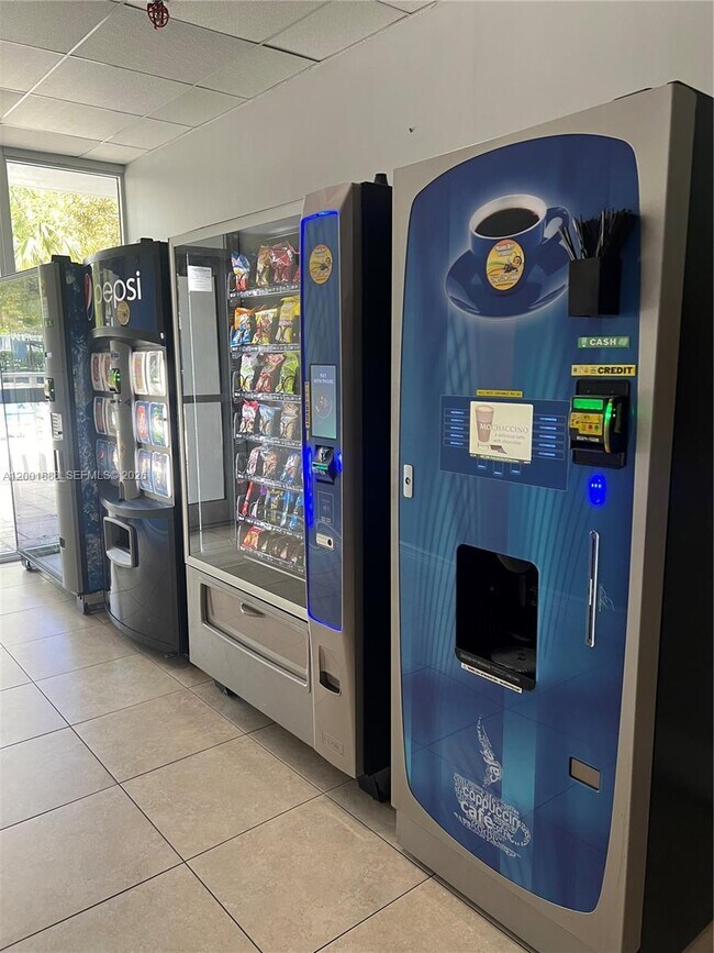 Building Photo - 850 N Miami Ave