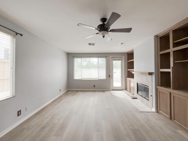 Building Photo - COMING SOON! Cute, Single Story Home For Rent In Temeku Hills!