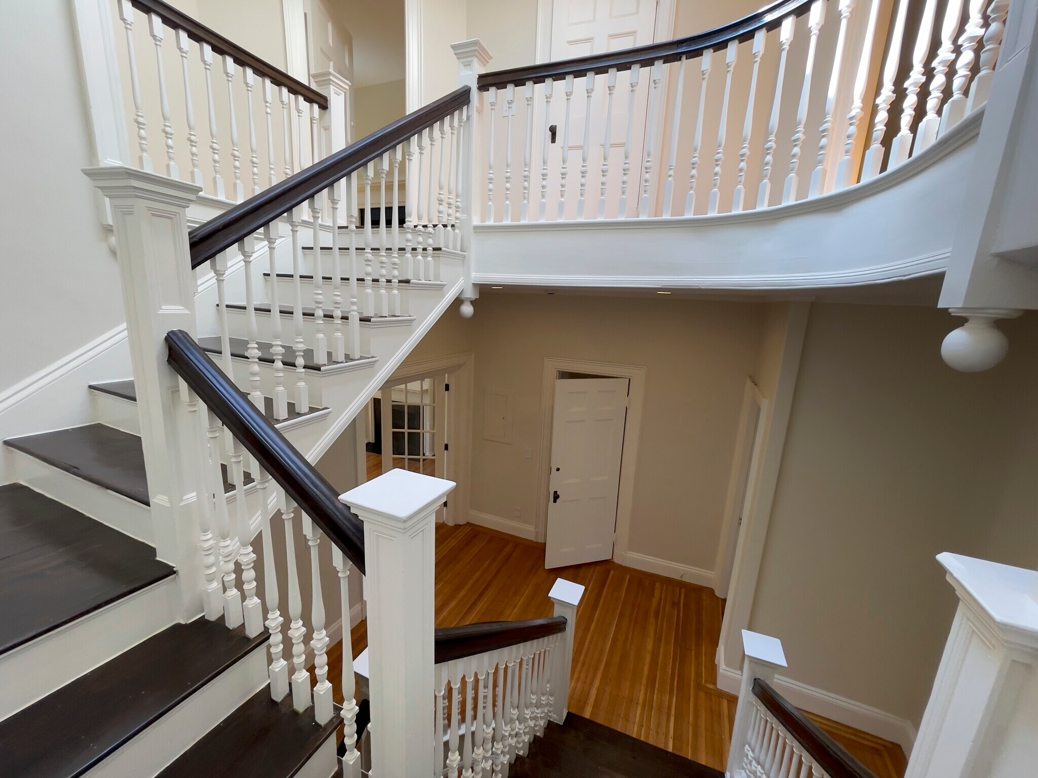 Building Photo - 1716 Beacon St