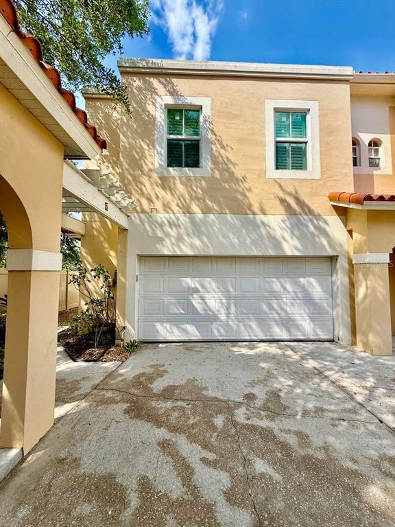 Building Photo - 505 S Tampania Ave