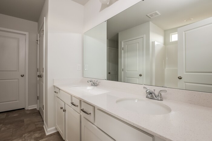 Building Photo - 111 Percheron Dr