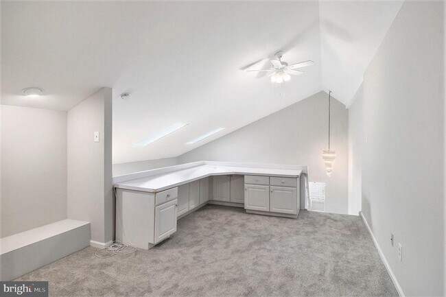 Building Photo - 1807 Mountainview Dr