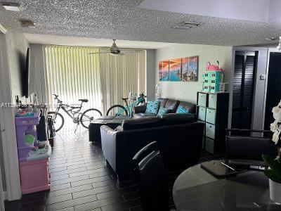 Building Photo - 8004 SW 149th Ave