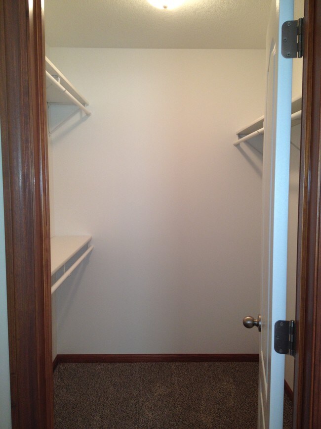 WalkIn Closet - 2798 W North Union Rd