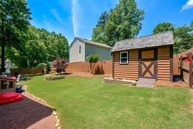 Building Photo - 100 Taylors Spring Ct